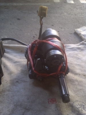 ขาย อะไหล่ในเครื่องเวฟ 100 ท่อ 125 โช๊คแก๊ส ถูกๆ ชมก่อนๆ