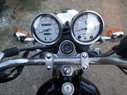 ขาย sr 400 ปี 2004 พร้อมออกทริป IN.V เดิมๆ สวยๆ เครื่องแน่นๆ บิดติดมือ เครื่องไม่มีเยื้อม สนใจโทรเลยครับ