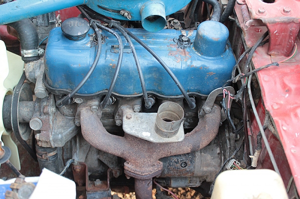 มาสด้า1000 สีแดง สวยครับ มาสด้า1000 สีแดง สวยครับ