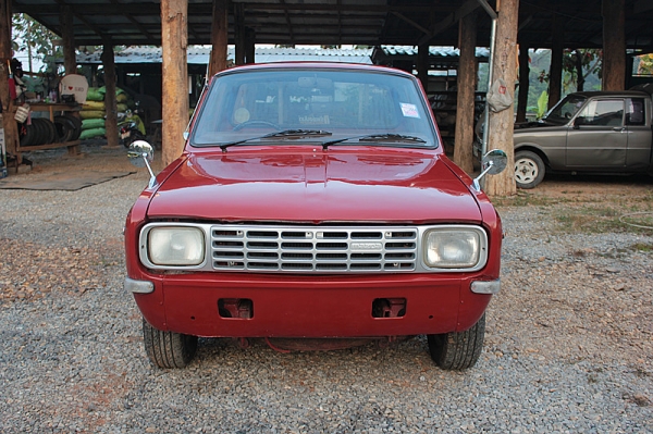 มาสด้า1000 สีแดง สวยครับ มาสด้า1000 สีแดง สวยครับ