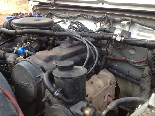 ขายรถ SuZuKi คาริเบี่ยน ตู้ปลา ขายรถ SuZuKi คาริเบี่ยน ตู้ปลา