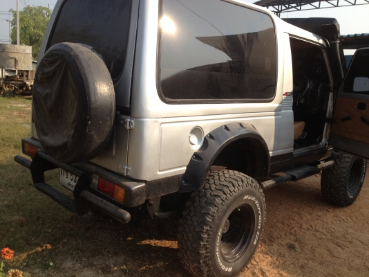 ขายรถ SuZuKi คาริเบี่ยน ตู้ปลา ขายรถ SuZuKi คาริเบี่ยน ตู้ปลา