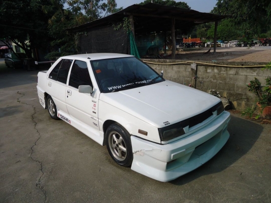 ขาย Mitsubishi champ สีขาว ชุดแต่งรอบคัน ราคา 39,000 บาท +++++++++