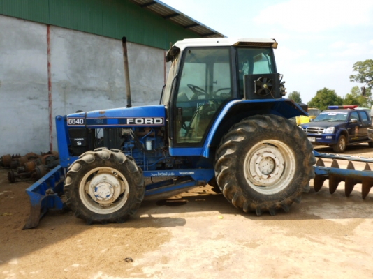 แสงฟ้าเต้นรถ///จำหน่ายรถไถ FORD-6640 ฮอนแลน ระบบไฟฟ้า สภาพพร้อมใช้งาน