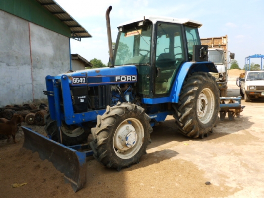 แสงฟ้าเต้นรถ///จำหน่ายรถไถ FORD-6640 ฮอนแลน ระบบไฟฟ้า สภาพพร้อมใช้งาน