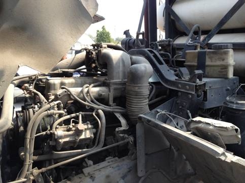 ขายรถหัวลาก 10 ล้อ Nissan UD