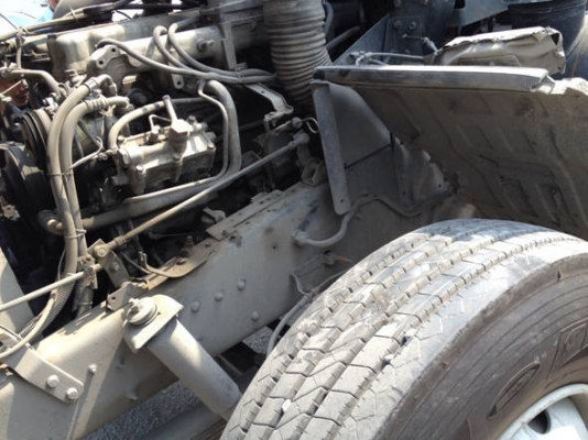 ขายรถหัวลาก 10 ล้อ Nissan UD