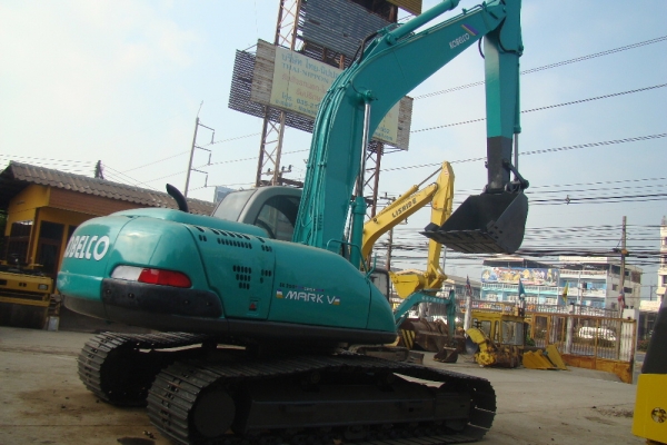 ขาย รถแบคโฮ KOBELCO SK200 MARK V สภาพเยี่ยม สวยทั้งคัน (แถมบูมยาวให้ด้วย) มีเล่มจดทะเบียน