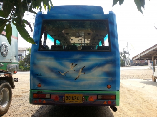 รถบัส หกล้อ