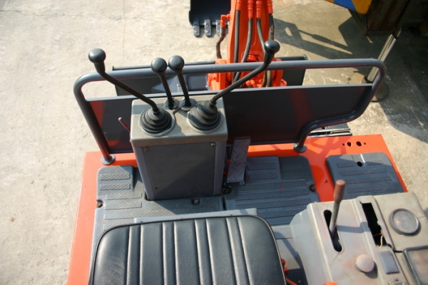 ขาย รถขุดเล็ก IHI IS27 GX เก่านอก สวยๆ 280,000 TEL : 087-0339334 (อ็อฟ)