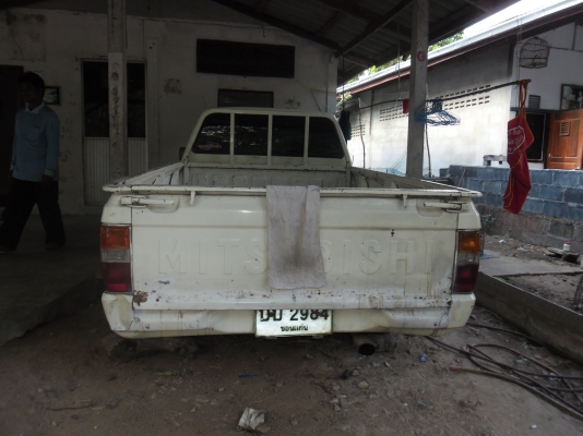 กระบะL200ตอนเดียว เครื่อง2500แอร์เย็น คันซีสวยภายในสวย