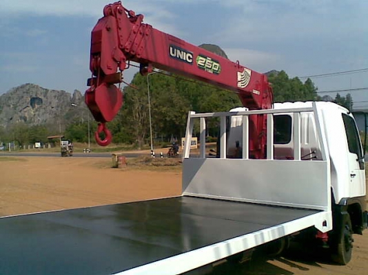 ขาย 6 ล้อ ฮีโน่ ติดเครน UNIC V TURBO 2.5 ตัน 5 ปลอก รถสวย พร้อมใช้