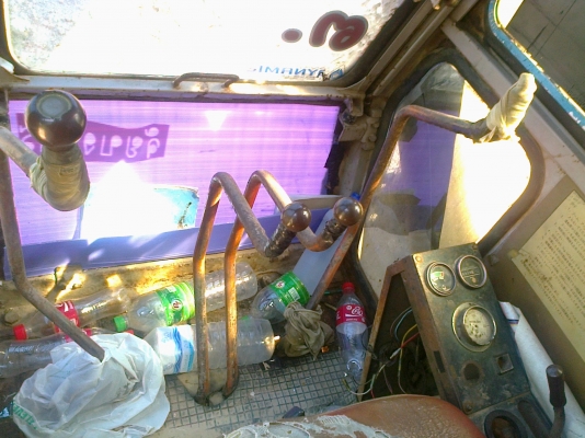 HITACHI UH06-5 ช่วงล่างใหญ่เทียบเท่า PC 150 เครื่องเดิมปั๊มเดิมทำงานไม่มีโหลด ภายในเก๋งคอนโทรลยาว แอร์เย็นจัด บูมอาร์มสวยไม่มีปะไม่มีเยิ้ม เอวแน่นดี ช่วงล่างโซ่บูทใบแทรกเต็มดีหนาประมาณ 70\% ใช้งานหนักได้อีกนานครับ เอกสารสัญญาซื้อขายครับ HITACHI UH06-5 ช่วงล่างใหญ่เทียบเท่า PC 150 เครื่องเดิมปั๊มเดิมทำงานไม่มีโหลด ภายในเก๋งคอนโทรลยาว แอร์เย็นจัด บูมอาร์มสวยไม่มีปะไม่มีเยิ้ม เอวแน่นดี ช่วงล่างโซ่บูทใบแทรกเต็มดีหนาประมาณ 70\% ใช้งานหนักได้อีกนานครับ เอกสารสัญญาซื้อขายครับ