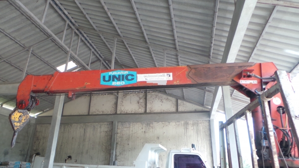 HINO FC 120 แรงม้า ติดเครน 2.6 ตัน มีเล่มทะเบียนพร้อมค่ะ HINO FC 120 แรงม้า ติดเครน 2.6 ตัน มีเล่มทะเบียนพร้อมค่ะ