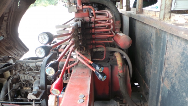 HINO FC 120 แรงม้า ติดเครน 2.6 ตัน มีเล่มทะเบียนพร้อมค่ะ HINO FC 120 แรงม้า ติดเครน 2.6 ตัน มีเล่มทะเบียนพร้อมค่ะ