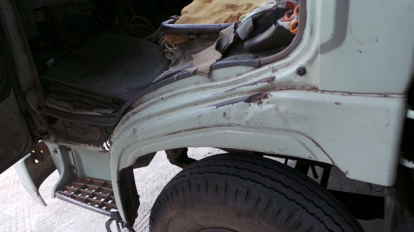 HINO FC 120 แรงม้า ติดเครน 2.6 ตัน มีเล่มทะเบียนพร้อมค่ะ HINO FC 120 แรงม้า ติดเครน 2.6 ตัน มีเล่มทะเบียนพร้อมค่ะ