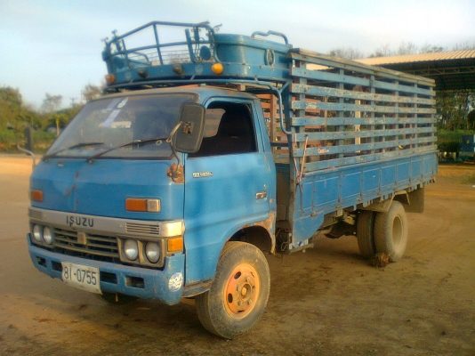 ขายหกล้อ  KS