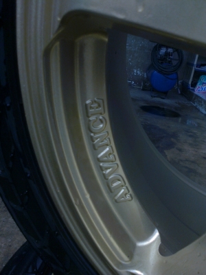 ขายล้อแม็ก6รู ADVANCE รุ่นRGZ ขอบ18นิ้ว พร้อมยาง235/45/18 ความกว้าง9นิ้ว  ไม่แพง6000 บาท