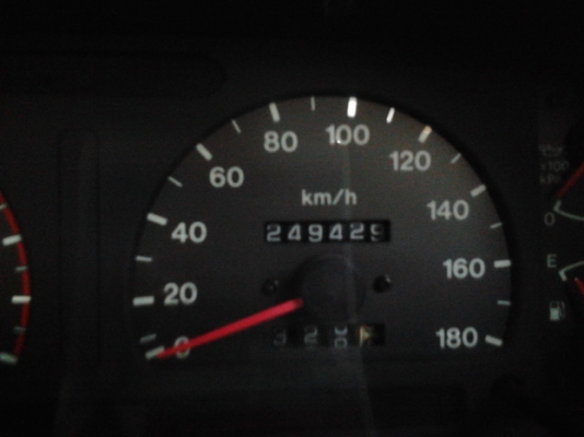 ISUZU DRAGON POWER SPACE CAB SLX 2.8 MT ปี 2000 รถบ้านเดิมๆบางทั้งคันไม่เคยมีอุบัติหนัก เครื่องแห้งดีไม่มีเยิ้ม คานหน้าหลังคาเดิมๆ ภายในสวยครบ CD MP3 แอร์เย็น พวงมาลัยเพาเวอร์ กระบะปูพื้นแม็กลายเนอร์ ช่วงล่างดี ยางสภาพ 70\% เอกสารทะเบียนภาษีครบไม่มีขาดพร้อ ISUZU DRAGON POWER SPACE CAB SLX 2.8 MT ปี 2000 รถบ้านเดิมๆบางทั้งคันไม่เคยมีอุบัติหนัก เครื่องแห้งดีไม่มีเยิ้ม คานหน้าหลังคาเดิมๆ ภายในสวยครบ CD MP3 แอร์เย็น พวงมาลัยเพาเวอร์ กระบะปูพื้นแม็กลายเนอร์ ช่วงล่างดี ยางสภาพ 70\% เอกสารทะเบียนภาษีครบไม่มีขาดพร้อ