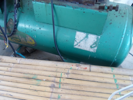 ถังลมฟูเซ็ง 300  ลิตร  สภาพสวย  ขาย  12,000