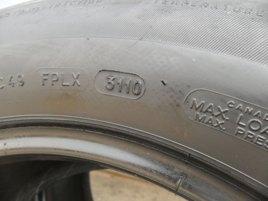 ยาง MICHELIN 215/60R16 ปี10 ยาง MICHELIN 215/60R16 ปี10