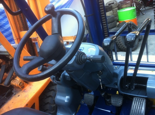 ขาย ฟอล์คลิฟต์ 2.5 ตัน KOMATSU FD25-12 รถเก่าญี่ปุ่น ขาย ฟอล์คลิฟต์ 2.5 ตัน KOMATSU FD25-12 รถเก่าญี่ปุ่น