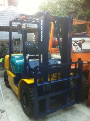 ขาย ฟอล์คลิฟต์ 2.5 ตัน KOMATSU FD25-12 รถเก่าญี่ปุ่น ขาย ฟอล์คลิฟต์ 2.5 ตัน KOMATSU FD25-12 รถเก่าญี่ปุ่น