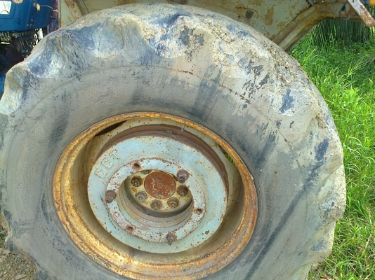 (ลงรูปใหม่...)รถไถ2เพลา FORD 6600 ซื้อรถนอกนำเข้า สวย เดิมๆ มีใบดันหน้า