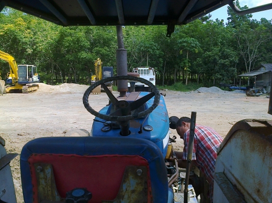 (ลงรูปใหม่...)รถไถ2เพลา FORD 6600 ซื้อรถนอกนำเข้า สวย เดิมๆ มีใบดันหน้า