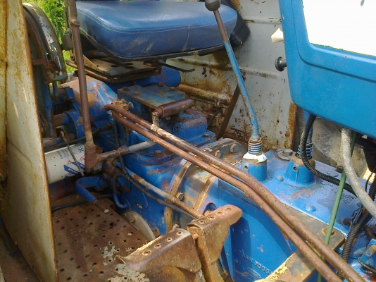 (ลงรูปใหม่...)รถไถ2เพลา FORD 6600 ซื้อรถนอกนำเข้า สวย เดิมๆ มีใบดันหน้า