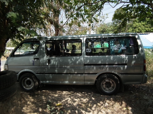 ขายรถตู้ โตโยต้า ปี 93 ทะเบียนเต็มพร้อมโอน สนใจสอบถามได้นะครับ รถบ้านแท้ครับ