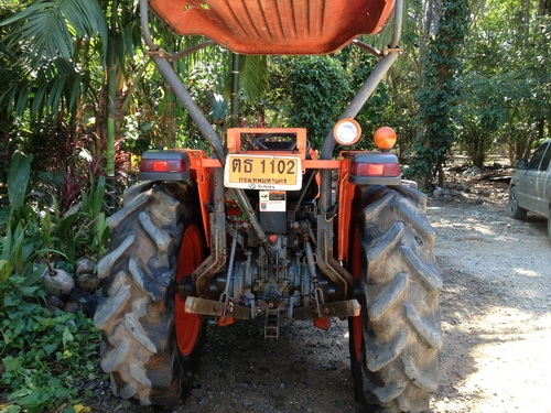 ขายรถไถ KUBOTA L4508 พร้อมอุปกรณ์ผาน6และดันหน้าตราช้าง สวยเดิมๆ