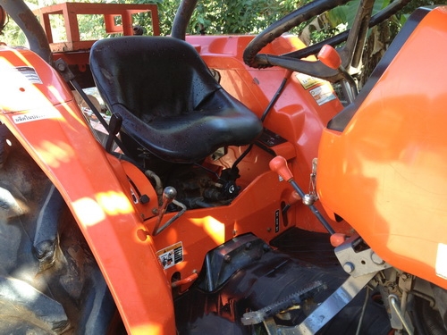 ขายรถไถ KUBOTA L4508 พร้อมอุปกรณ์ผาน6และดันหน้าตราช้าง สวยเดิมๆ