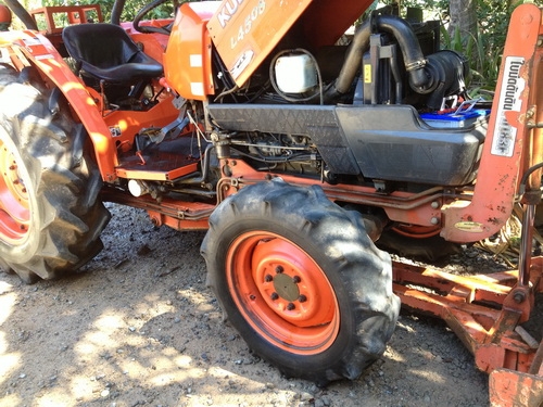 ขายรถไถ KUBOTA L4508 พร้อมอุปกรณ์ผาน6และดันหน้าตราช้าง สวยเดิมๆ