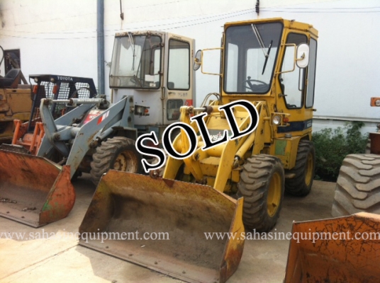 รถตัก WS200A บจก.สหสินอีควิปเม้นท์ โทร.081-5851880, 02-5168100-1 www.sahasinequipment.com