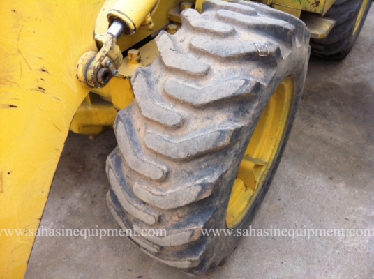 รถตัก WS200A บจก.สหสินอีควิปเม้นท์ โทร.081-5851880, 02-5168100-1 www.sahasinequipment.com