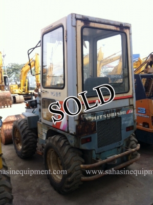 รถตัก WS200A2 บจก.สหสินอีควิปเม้นท์ โทร.081-5851880, 02-5168100-1 www.sahasinequipment.com