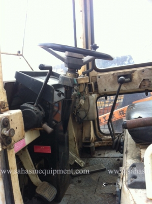 รถตัก WS200A2 บจก.สหสินอีควิปเม้นท์ โทร.081-5851880, 02-5168100-1 www.sahasinequipment.com