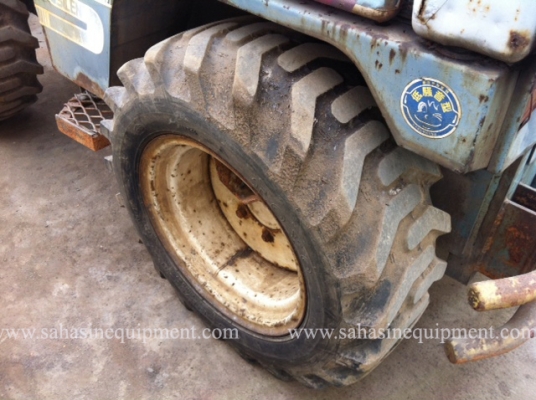 รถตัก WS200A2 บจก.สหสินอีควิปเม้นท์ โทร.081-5851880, 02-5168100-1 www.sahasinequipment.com