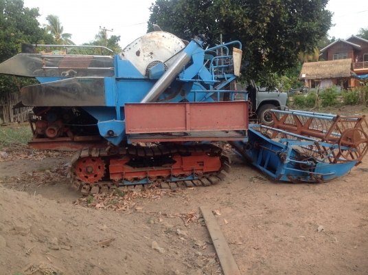 ขายด่วน 6ล้อเทรนเลอร์ KM. 505. บรรทุกรถเกี่ยวข้าว  ขายไปจังหวัด ศรีษะเกษ แล้วครับ