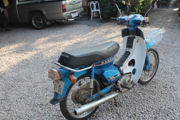 C700เดิมๆทะเบียนพร้อมโอนสภาพประกวดขายถูกๆด่วนเลย8800บาท