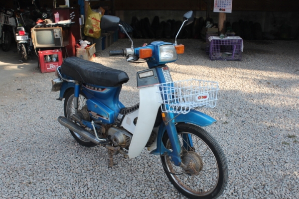 C700เดิมๆทะเบียนพร้อมโอนสภาพประกวดขายถูกๆด่วนเลย8800บาท