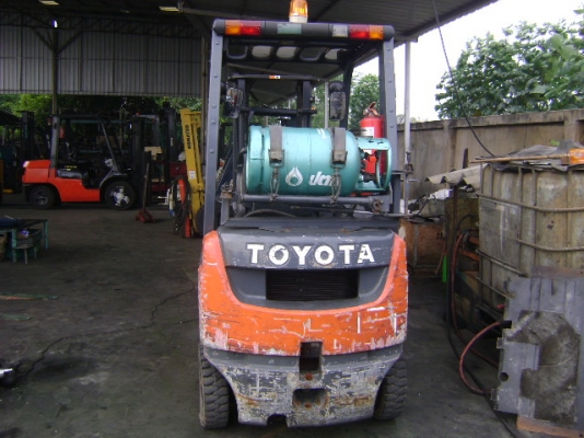 ต้องการขายรถ TOYOTA รุ่น 8FG15 ติดแก็ส lpg