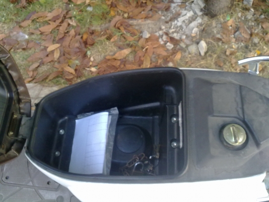 ขายมอเตอร์ไซค์ sym fiddle2 125 cc.ปี2010 นำเข้ามีทะเบียนราคา15000 ติดต่อ 0817707183