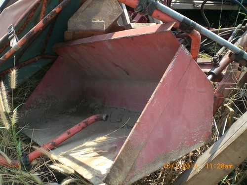 บุ้งกี๋ติดรถไถเล็ก เก่านอก