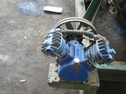 เครื่องดูดทราย ยี่ห้อ HINO รุ่น HO7C 185 แรงม้า เครื่องดูดทราย ยี่ห้อ HINO รุ่น HO7C 185 แรงม้า