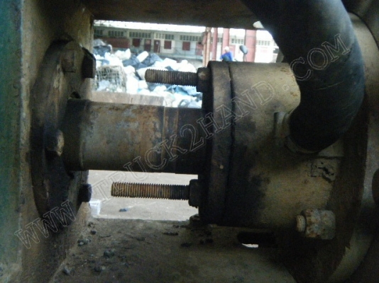 เครื่องดูดทราย ยี่ห้อ HINO รุ่น HO7C 185 แรงม้า เครื่องดูดทราย ยี่ห้อ HINO รุ่น HO7C 185 แรงม้า