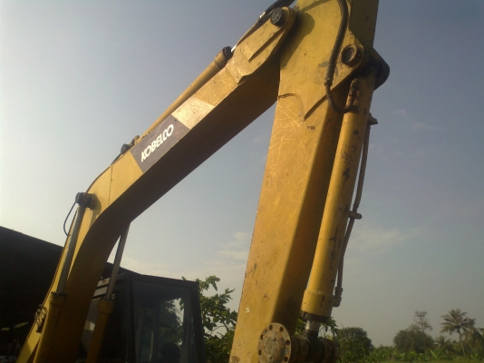 ขายด่วนรถแมคโคร KOBELCO-1