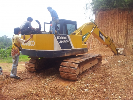 ขายด่วนรถแมคโคร KOBELCO-1