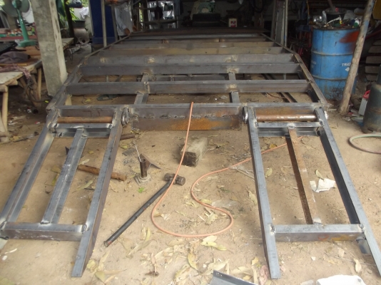 รับต่อเทรลเลอร์แบคโฮ เล็ก PC 20,30,40,60 และเทรลเลอร์ 10 ล้อ